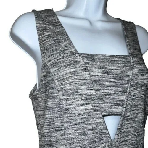 OLIVE & OAK Super‎ Cute Gray/White Cut Out Fit & Flare Dress NWOT Size Small - Image 5