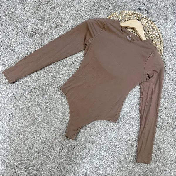 Pumiey Brown Crew Neck Long Sleeve Bodysuit Second-skin Feel Tops in Latte S - Image 3