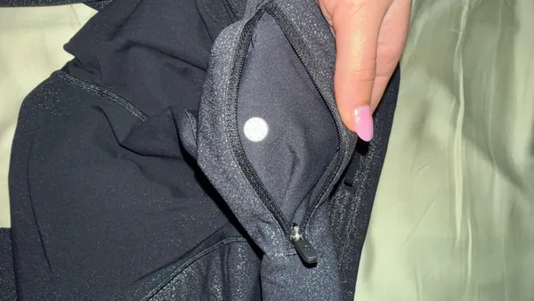 Lululemon Sparkly Leggings - Image 4