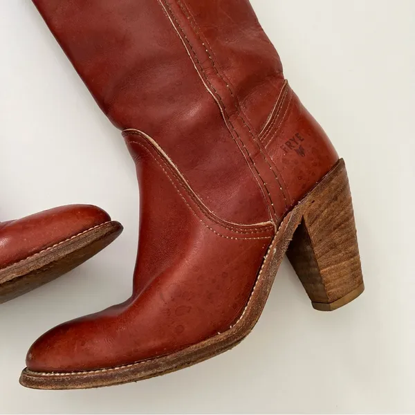Frye Vintage Redwood Mahogany Red Leather Tall Heeled Boot Size 5.5 - Image 6