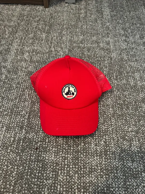 Red baseball hat - Image 2