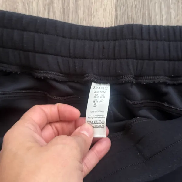 SPANX Women's Black Joggers Sixe XL Soft Cuffed Casual Modal Blend - Image 4