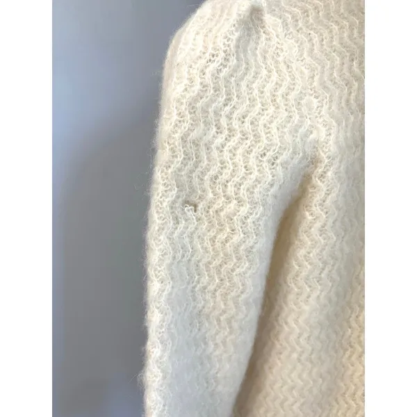 VTG Scandinavian Tundra Wool Knit Cardigan White Sweater Soft Neutral Size M. - Image 8