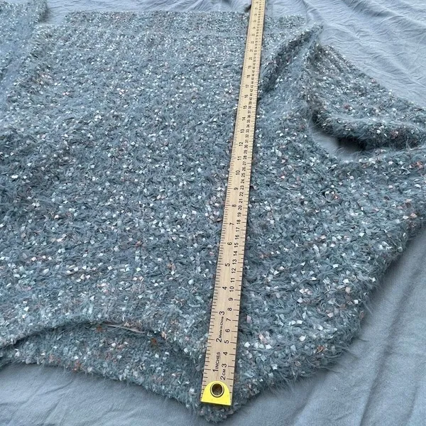 Hem & Thread size soft boxy multi colored fluffy sweater. - Image 7