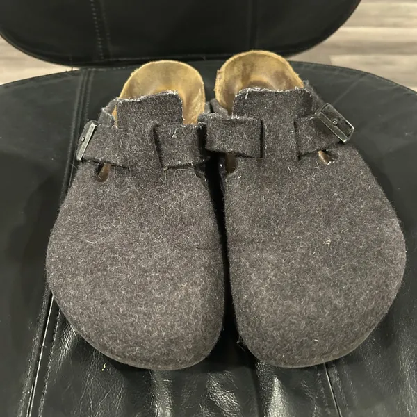 Birkenstock Women's Felt Clogs in Dark Gray - Image 2