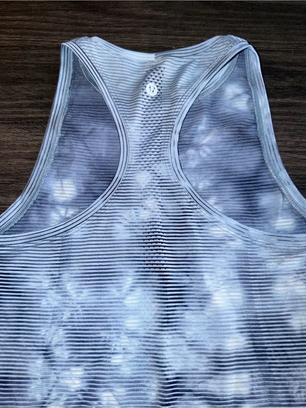 Women’s Lululemon blue tie dye racer back tank - Image 5