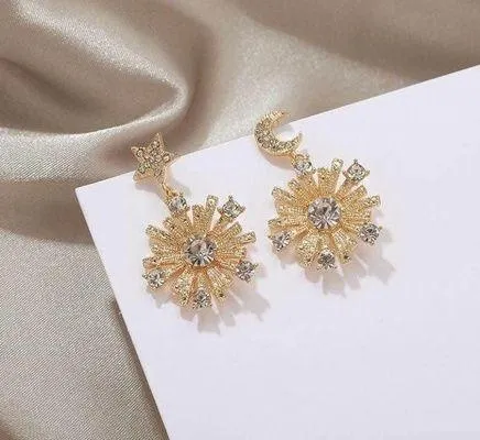 Women’s Moon Star Snowflake Dangle Drop Earrings Gold - Image 3