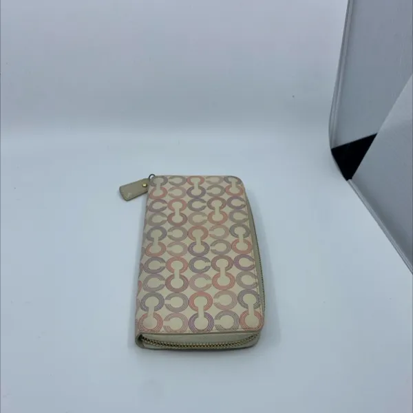 Coach Signature C Dot Cream Multi Zip Around Wallet - Image 3
