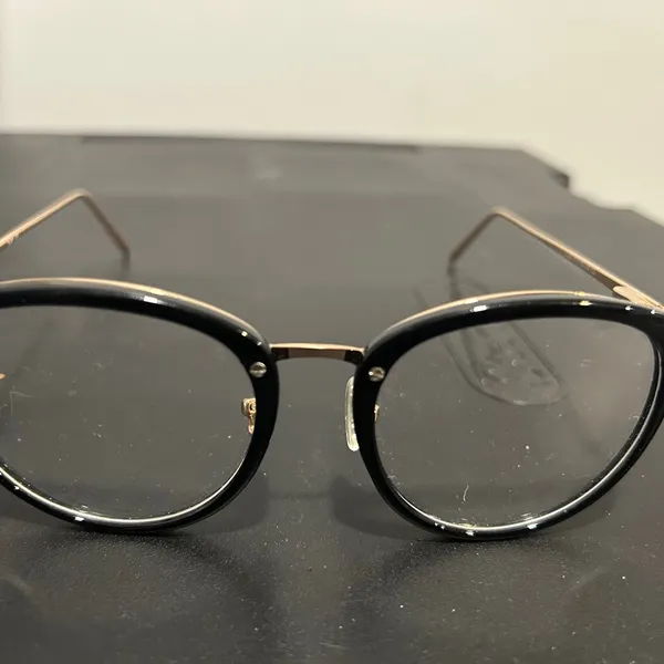 Chic Gold Frame Glasses Black - Image 5