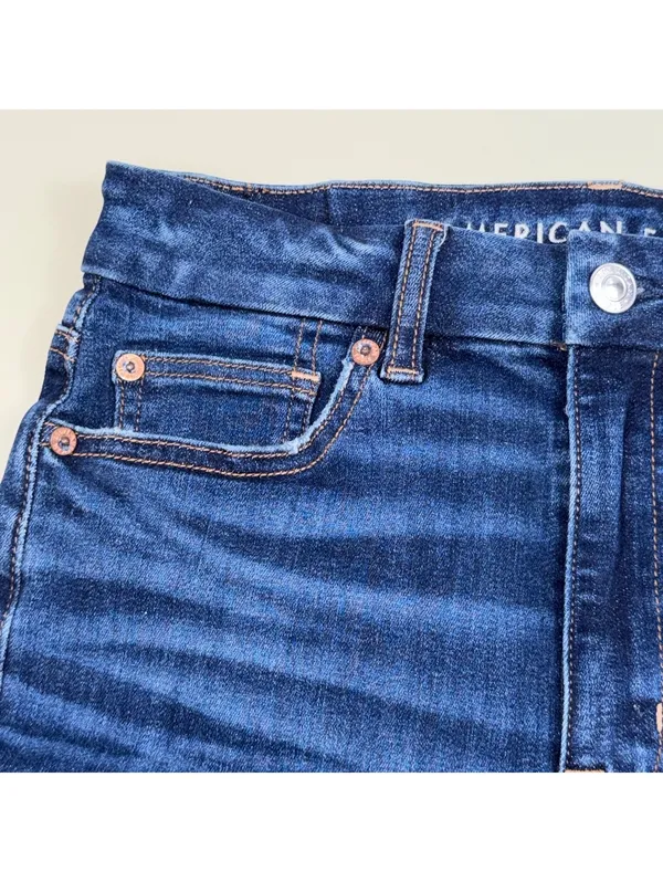 American Eagle Next Level Stretch Women’s Size 2 Curvy Hi-Rise Denim Shorts - Image 2