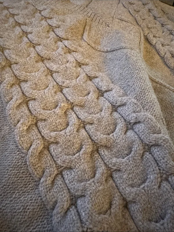 Women's Cable Knit V-Neck Sweater Vest - Grey - Image 3