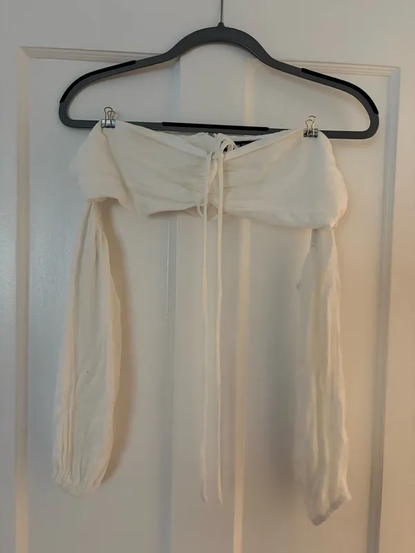 Off the shoulder white cropped top - Image 3