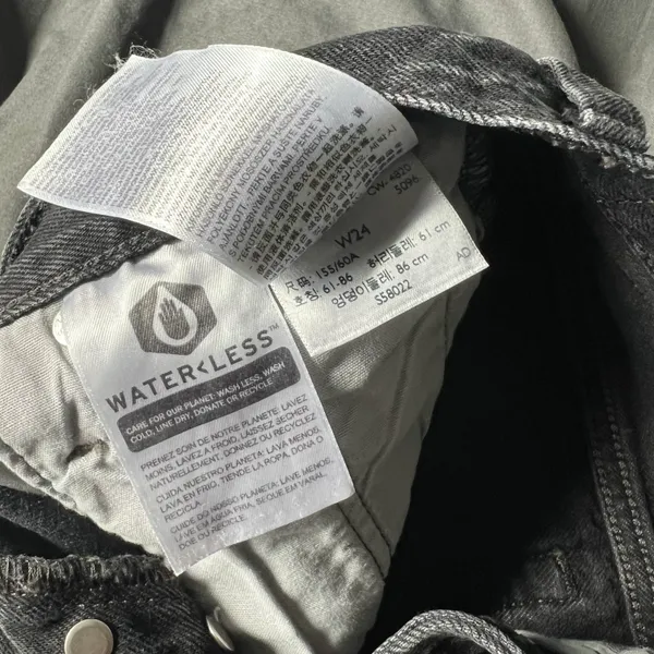 Levi’s 501 Shorts - Image 4