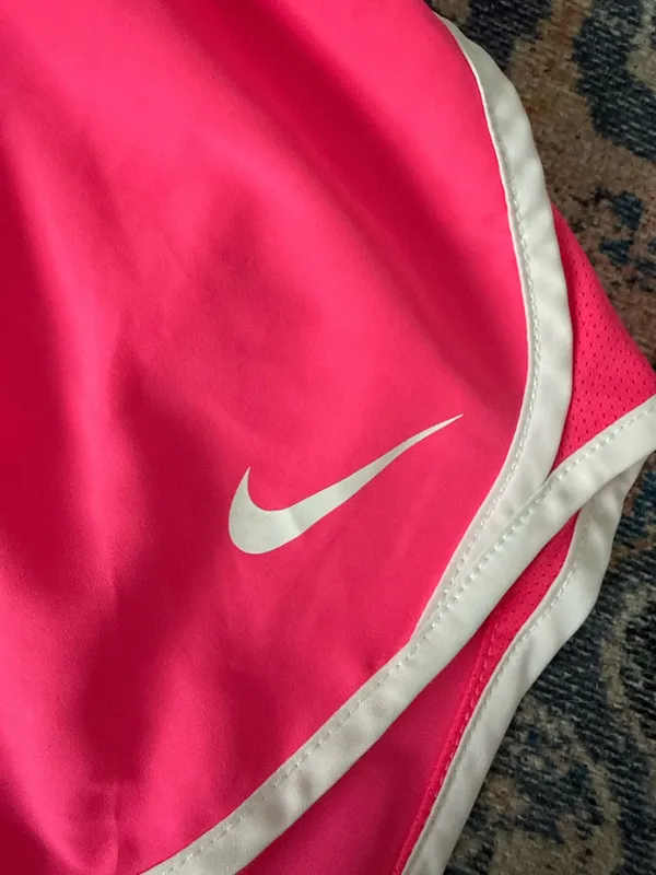 Nike Shorts Pink Dri-Fit - Image 4