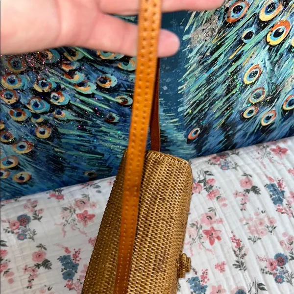 Vintage Tan Woven Shoulder Bag with Leather Strap - Image 2