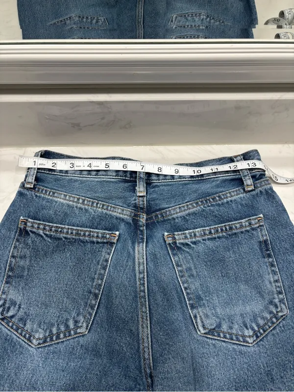 Zara semi-flare jeans - Image 4
