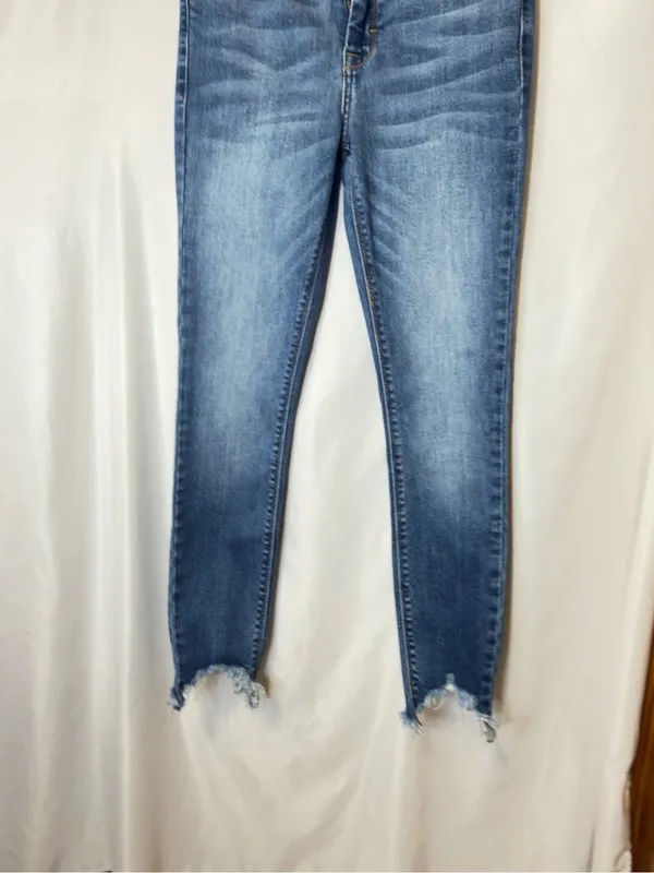 Hidden MidRise Skinny Jeans Distressed Size 25 Style 7694 cut 738 - Image 4