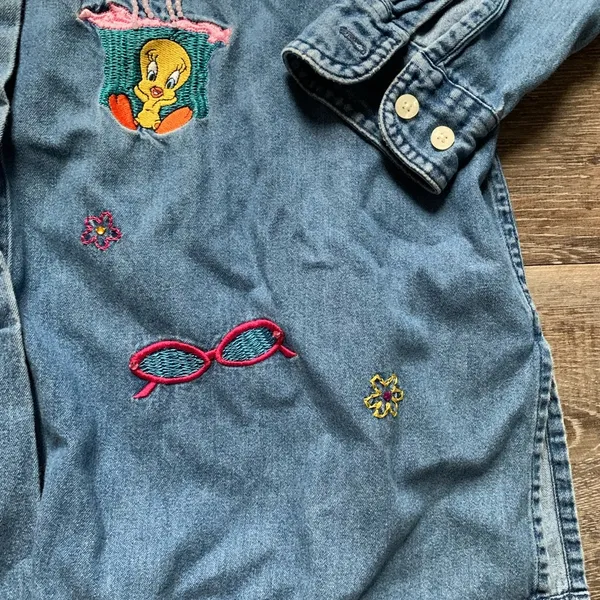 Vintage Looney Tunes Tweety Bird Oversized Denim Button Down Shirtt L - Image 2