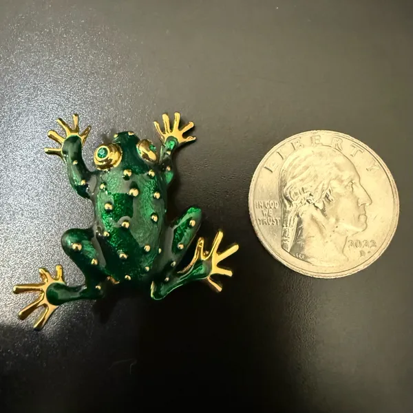 Vintage GIOVANNI Enameled Green Frog Gold-tone Miniature Mini Brooch 9.1g. - Image 5