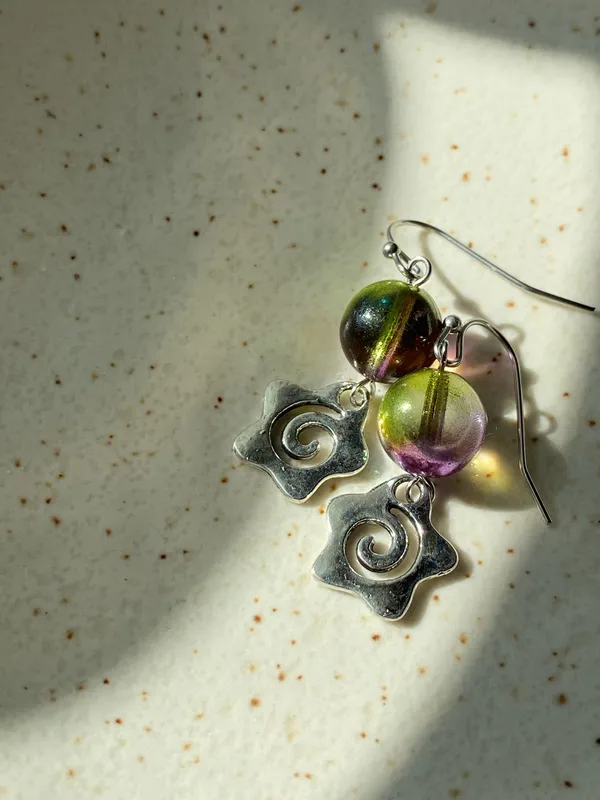 Handmade funky grunge y2k Czech glass beads & swirl star earrings 🌙🌀 - Image 6