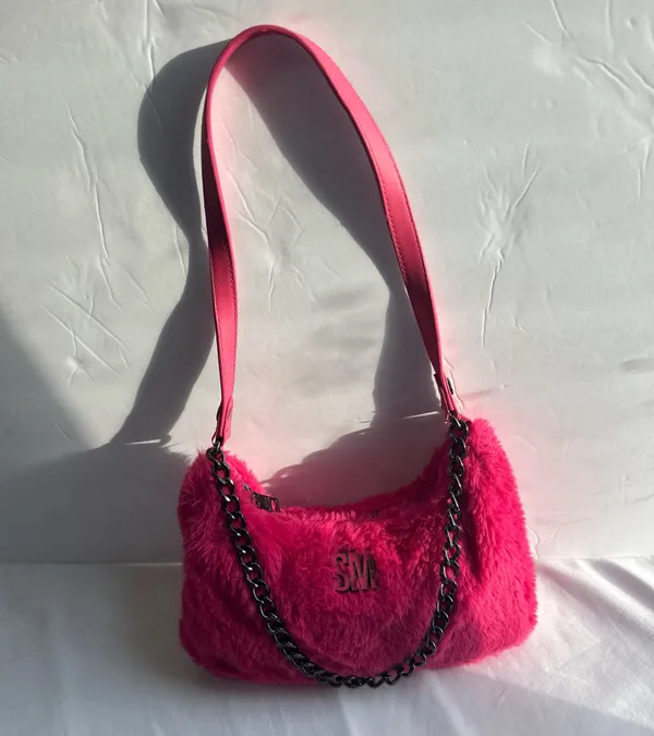 Y2k inspired steve madden Pink faux fur mini bag - Image 3