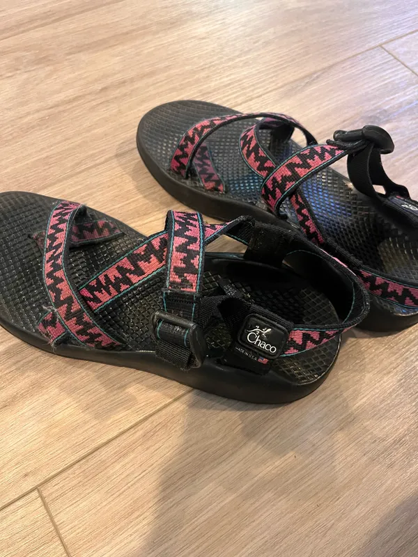 Chaco Black Size 8 - Image 3