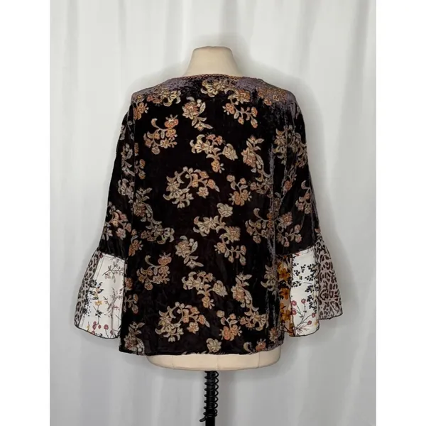 JOHN MARK Floral Velvet Burnout Animal Bell Sleeve Blouse Top Tie Waist Large - Image 6