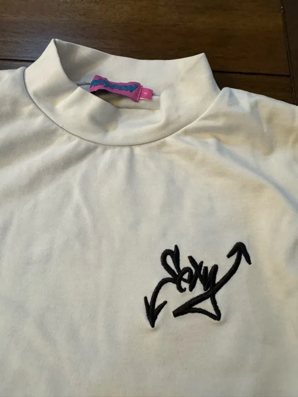 Edikted White Long-Sleeve Cropped Mock Neck Top with Black Logo size S - Image 5