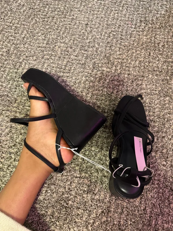Wild Fable Black Women’s Platform Wedge Sandals 7.5 - Image 4