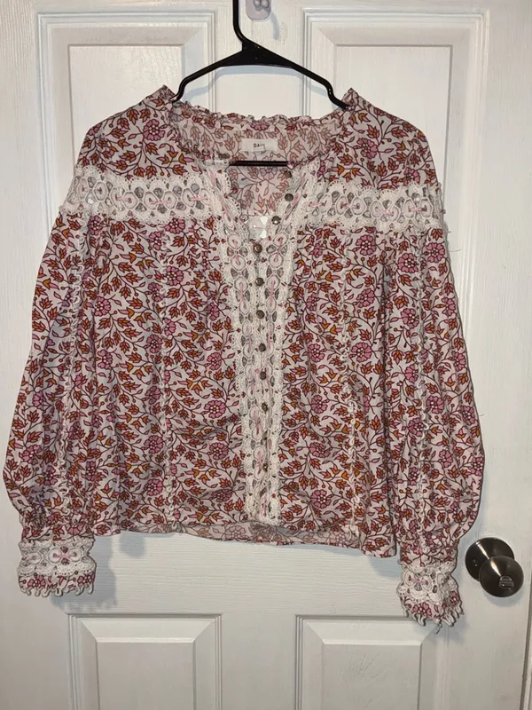 Rahi Blouse Womens Small Pearl ButtonsBoho Floral Lace-Trim Blouse - Image 4