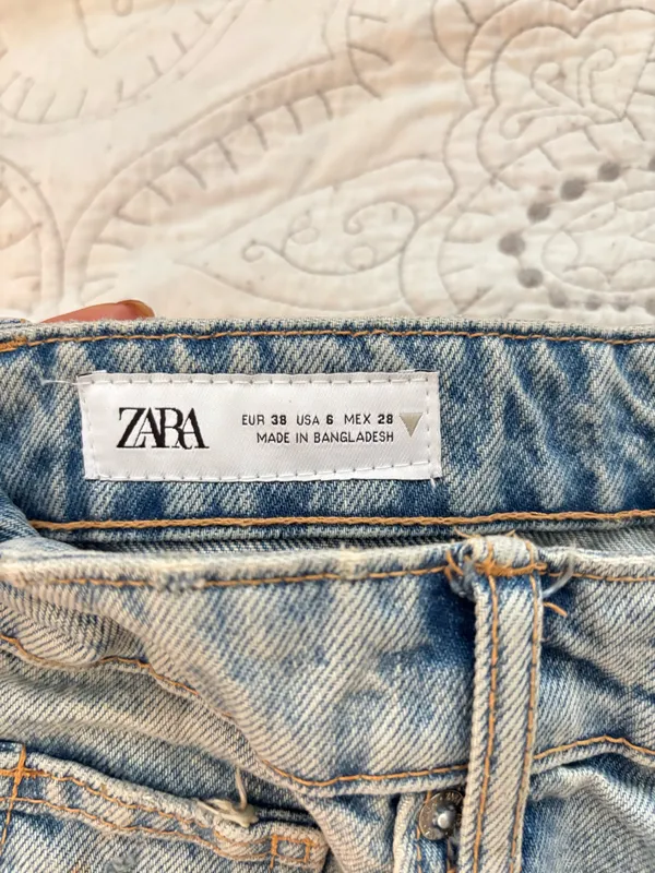 ZARA High-Waisted Denim Shorts Distressed - Image 2