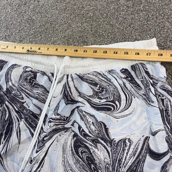 Athleta Womens 1X All Activity Shorts‎ Marble Print Drawstring Waist Athletic - Image 4