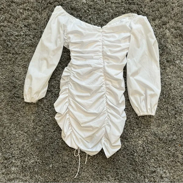 More To Come Abril Off Shoulder Dress in White, Size XS​​​​​ - Image 6