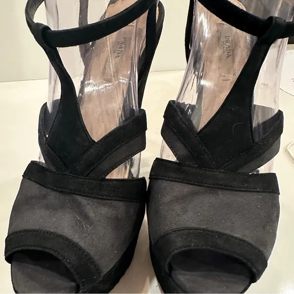 Prada Platform Stiletto T-strap Sandals Sz 39 Suede Black Gray Heels Peep Toe - Image 8
