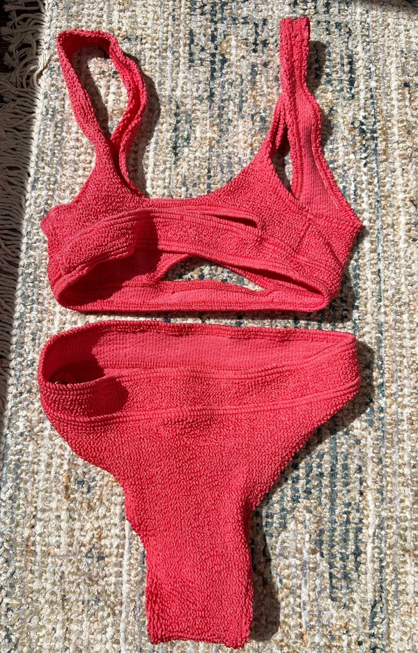 Frankies Bikinis Set - Image 2