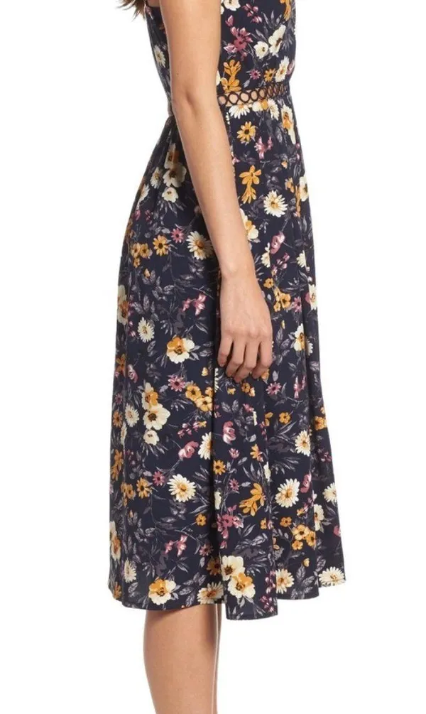 Floral Blue Midi Dress - Image 3