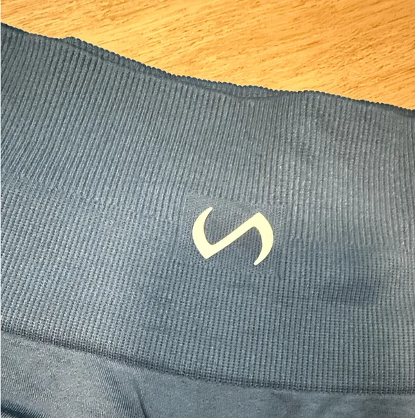 TLF Cosmic seamless scrunch butt shorts - Image 3