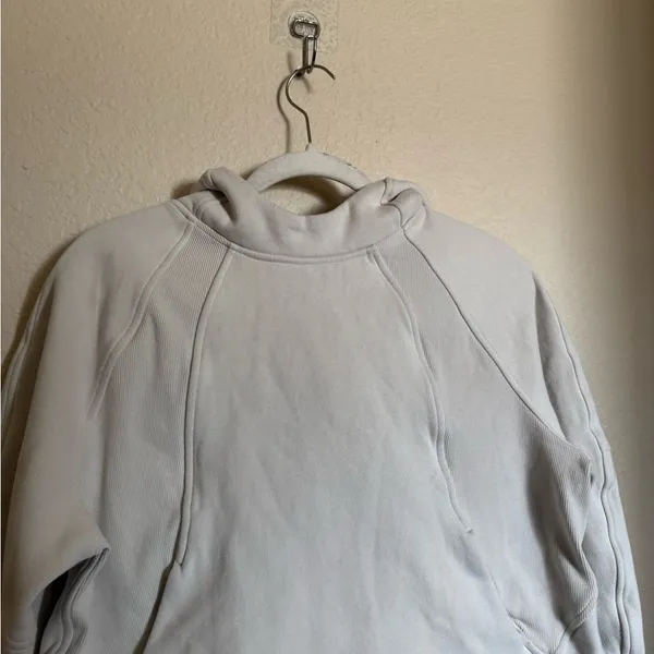 Lululemon Scuba Oversized Side-Slit Hoodie Size XS/S‎ in BONE Cream - Image 5