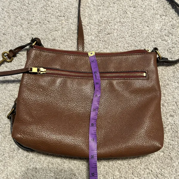 Fossil brown leather medium size crossbody bag‎ - Image 3