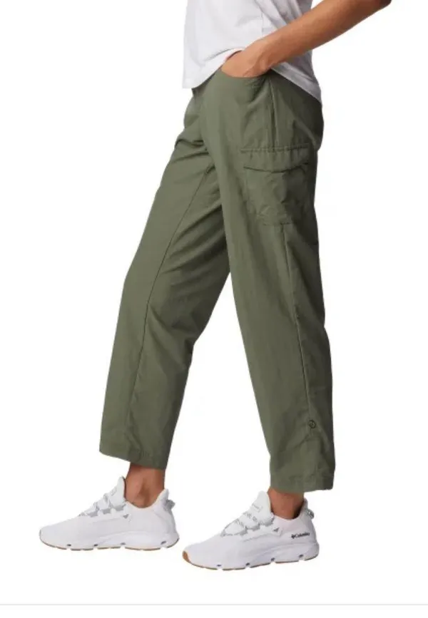 Columbia Woodland Hills Ladies' Roll Up Pant new with tags - Image 2