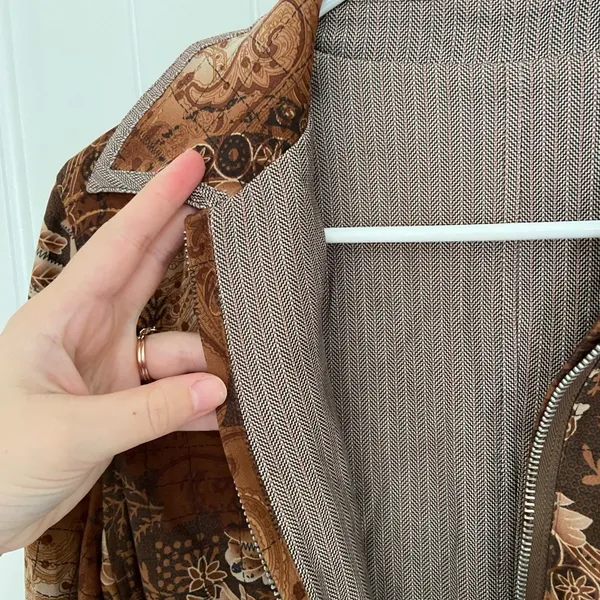 NWOT | Women’s‎ animal print full zip front collared fashion jacket medium - Image 4