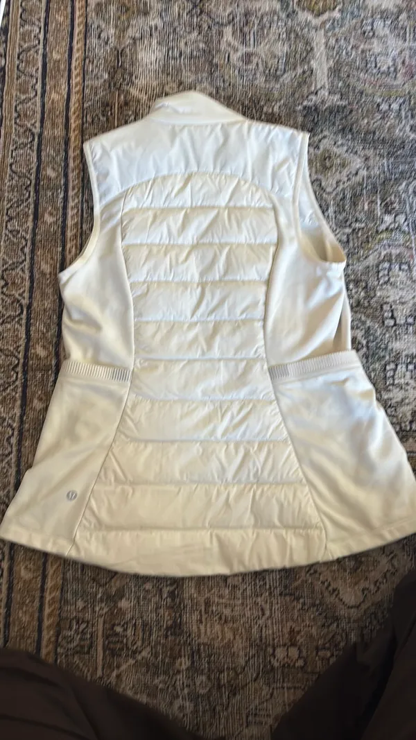 Lululemon Vest Down white opal color  - Image 4