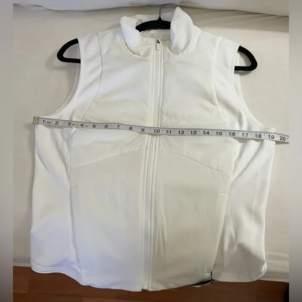 Lululemon NWT Push Your Pace Vest White Size 12 - Image 9