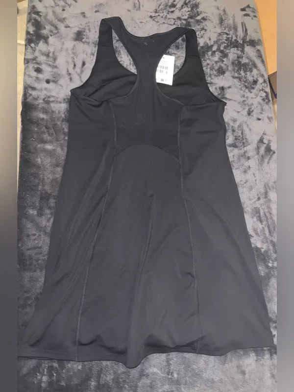 Gymshark Sport Dress in Black Size Medium New with tag - Image 11