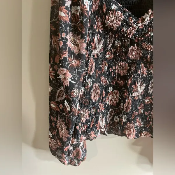 Madewell top lucie floral smocked top small - Image 6