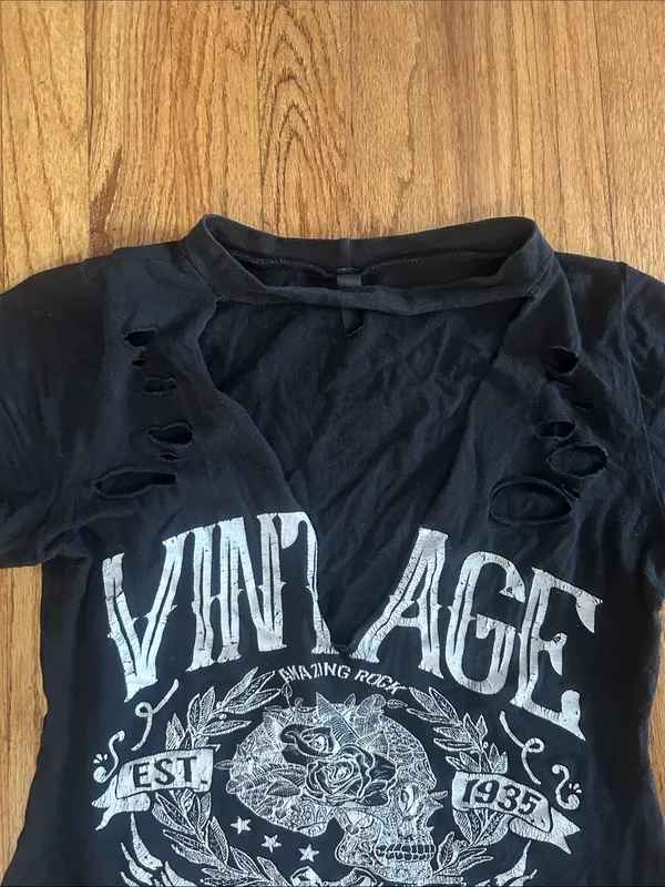 Vintage Rock and Roll Black Graphic Tee with Distressed Detailing - stretchy Lg - Image 3