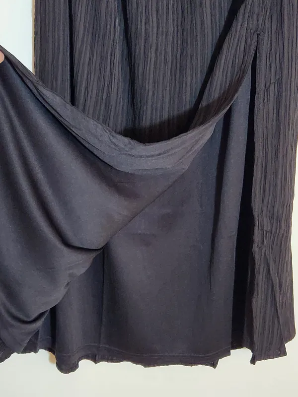 Lulus Black Plissé Maxi Skirt Size Small NWT - Image 5