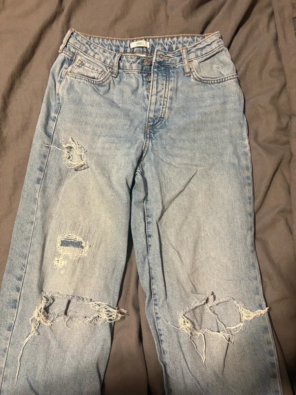 Forever 21 Jeans - Image 3