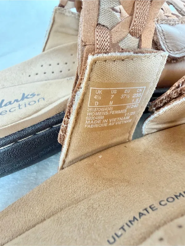 NWOT Clarks Collection Women’s Brown Woven Adjustable Comfort Sandals Size 7 M - Image 10