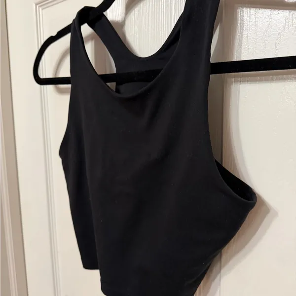 QUINCE Black Ultra-Form High-Neck Cropped‎ Tank Size Small - Image 3